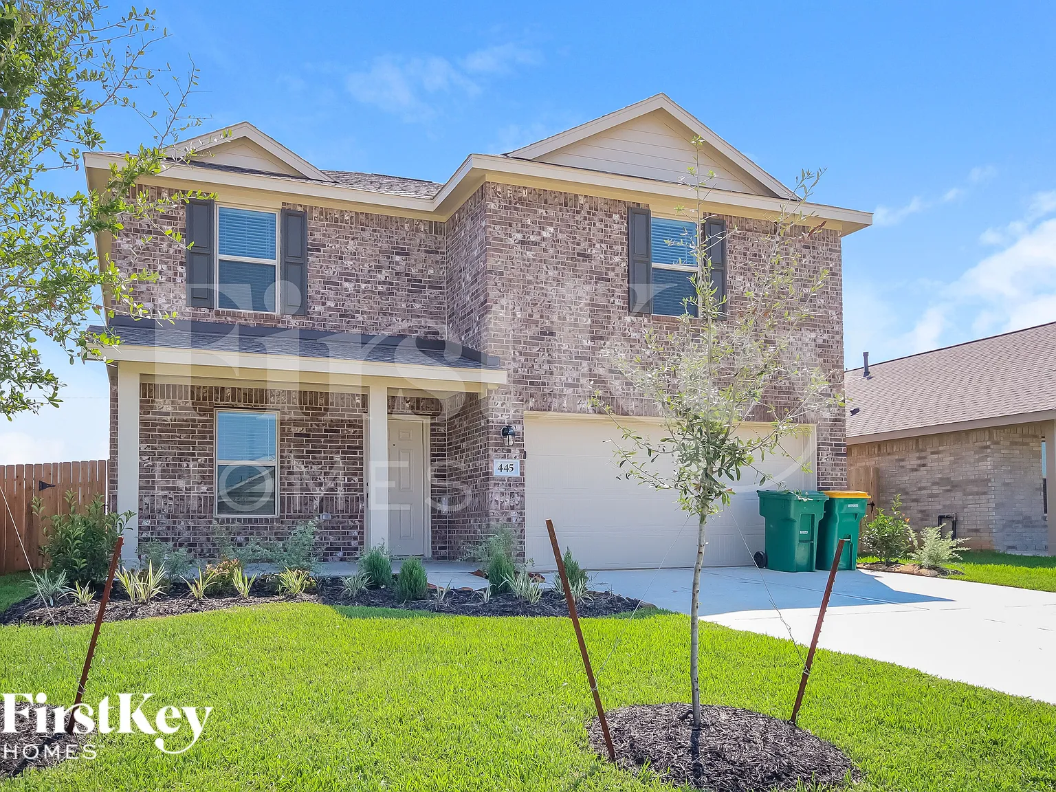4 bed, 2.5 bath, 2119 sqft, $2,595 — Photo 2