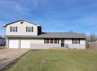 5 Delaware St, Perry, OK 73077