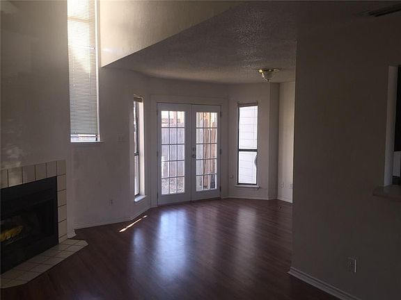 3rd image of 1526 Barbara Dr