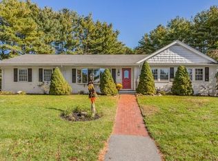 122 Hawktree Dr, Westwood, MA 02090