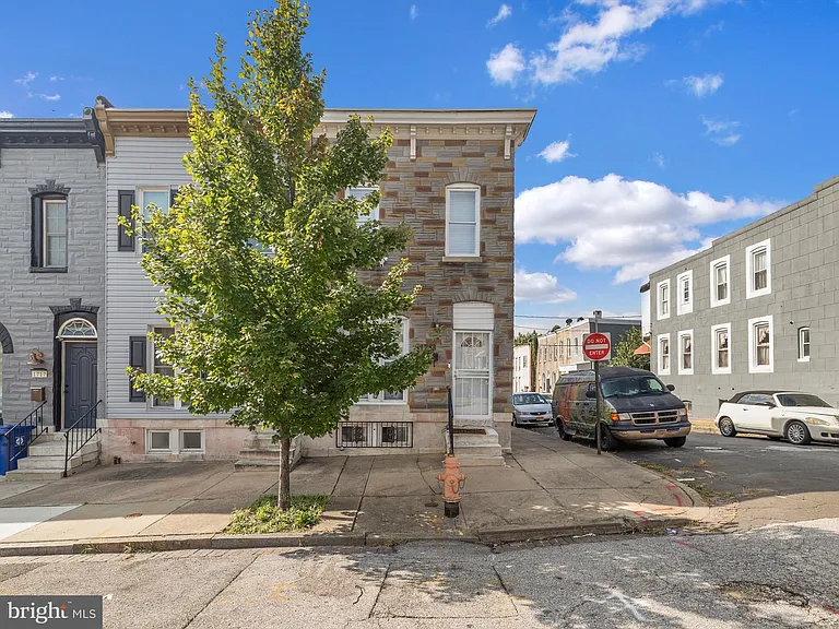 1713 E Lafayette Ave — Photo 2
