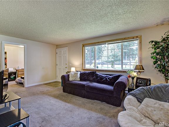 2nd image of 15907 38th Ave E