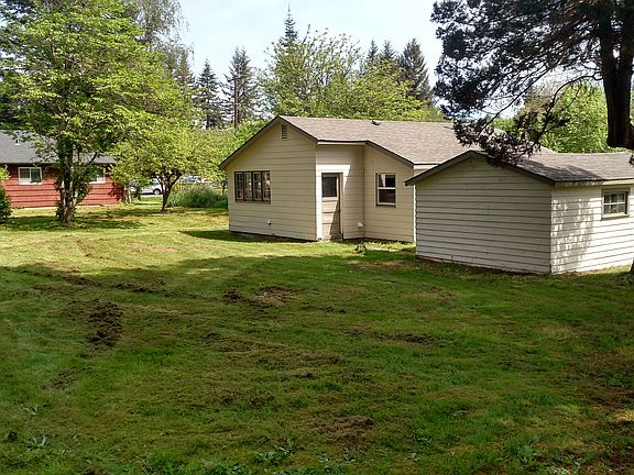 3rd image of 1811 Brown St SE