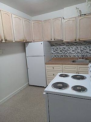 5th image of 21-27 33rd St APT 4F
