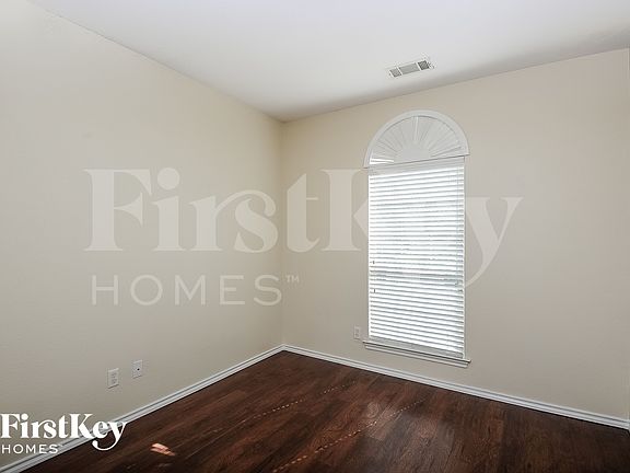 4th image of 5108 Parkplace Dr