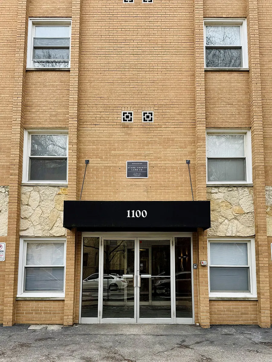 Building Photo - 1100 Church