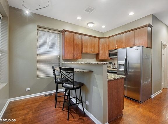 4th image of 1325 N Campbell Ave APT 1