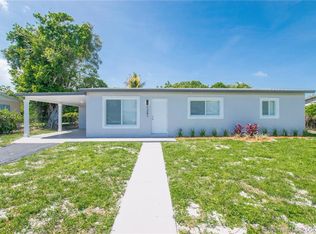 1241 NE 214th St, Miami, FL 33179