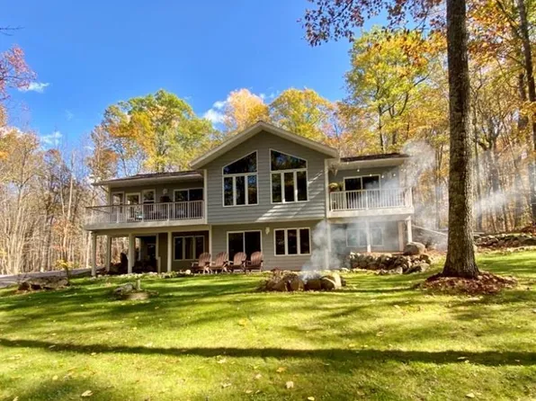 6108 N Breezy Point Ln, Stone Lake, WI 54876