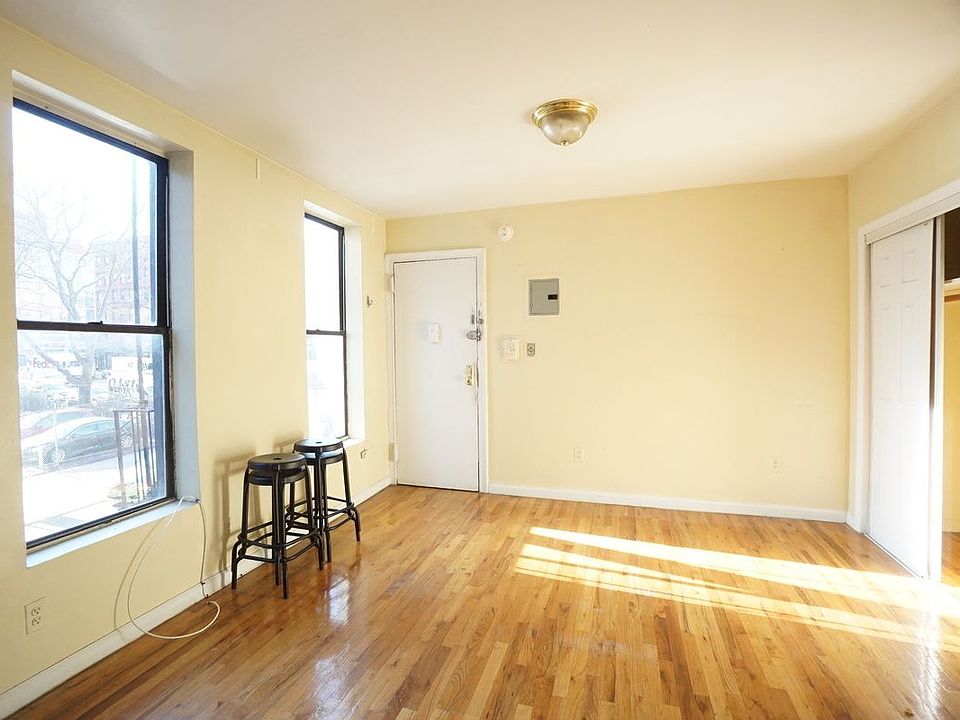 1st image of 403 E 6th St #2F
