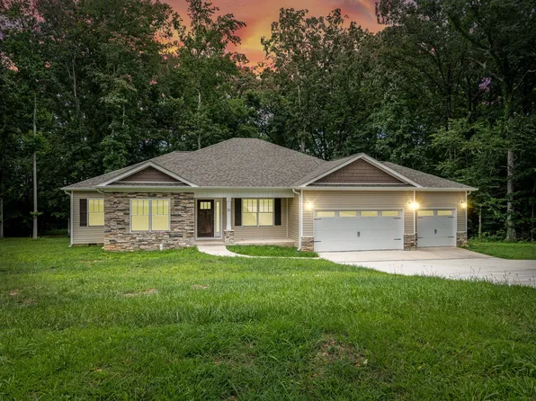 10 Cricket Hill Rd, Flintville, TN 37335