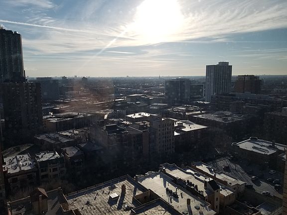 3rd image of 3950 N Lake Shore Dr APT 2123