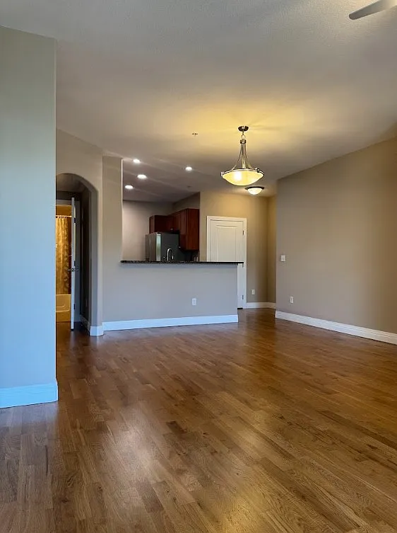 9059 East Panorama Drive - 204 — Photo 2