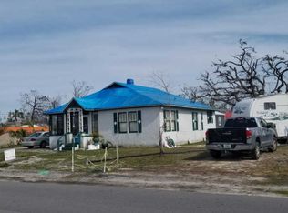 915 Pennsylvania Ave, Lynn Haven, FL 32444