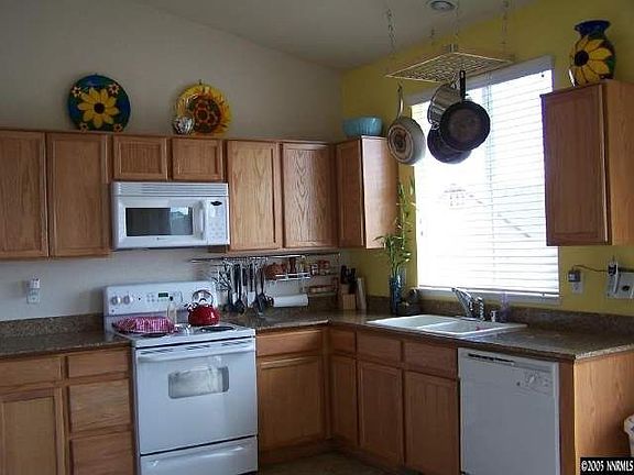 4th image of 5868 Rainier Peak Dr