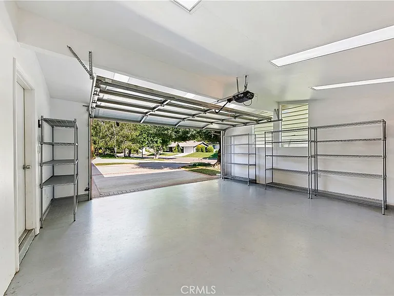 22951 Austin St — Photo 45