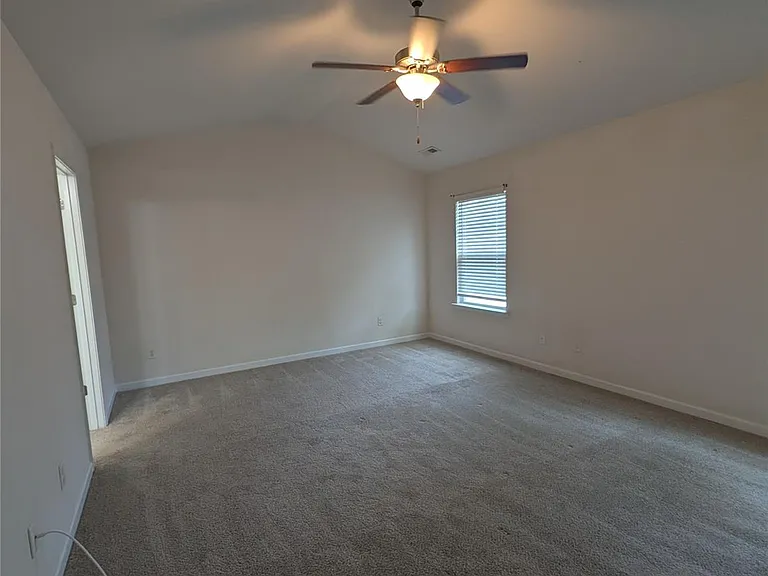 9331 Arbor Creek Dr — Photo 10
