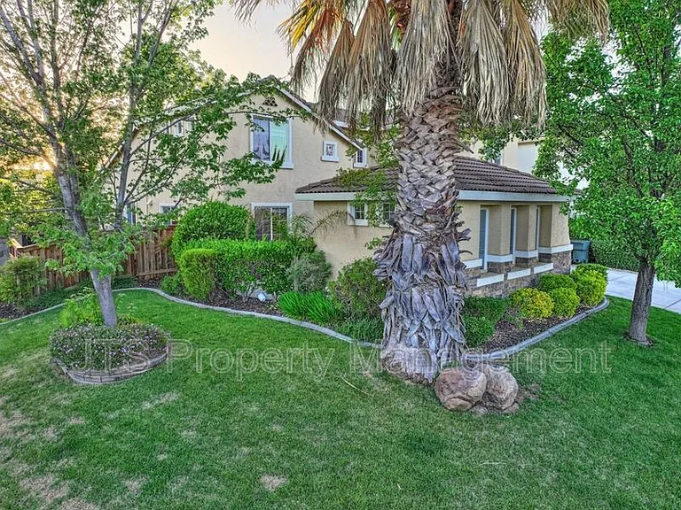 2040 San Esteban Cir — Photo 96