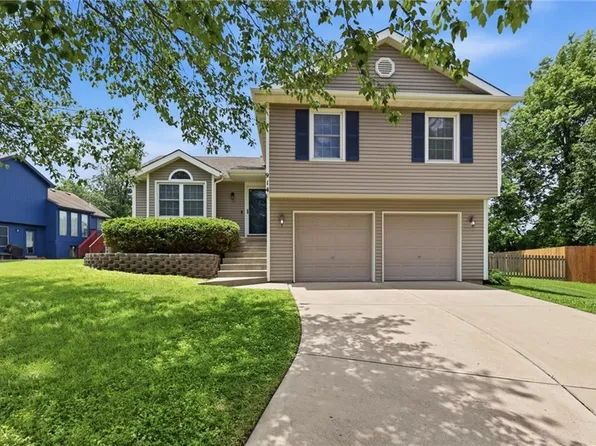 914 Elm Ct, Belton, MO 64012