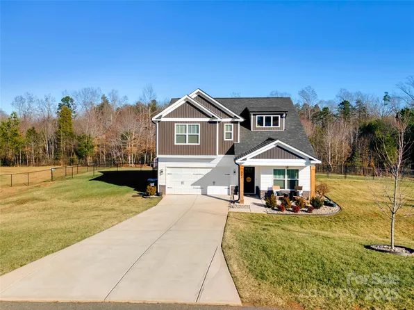 532 Amanda Faith Ln, Mount Holly, NC 28120