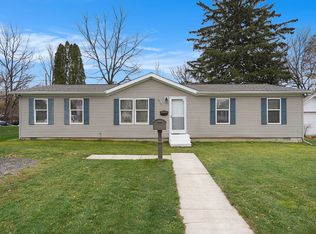 1512 4th Ave, Lake Odessa, MI 48849