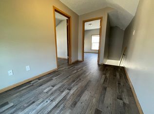 214 Cottage Grove Ave, Waterloo, IA 50703