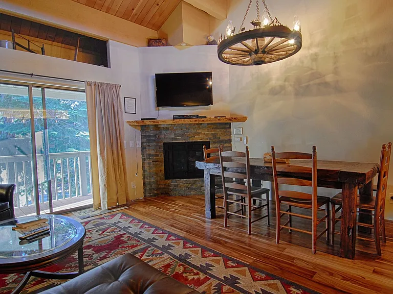 1001 Commonwealth Dr #87 — Photo 2