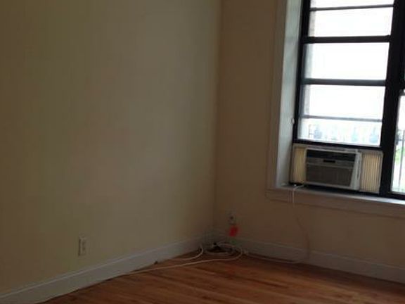 2nd image of 568 Pacific St APT 05A