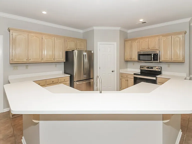 4077 Course View Dr — Photo 7