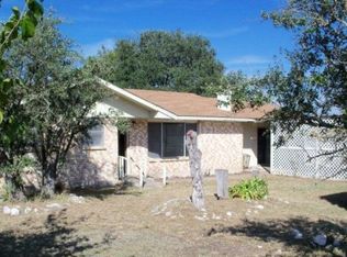 67 Michael Dr, Harper, TX 78631