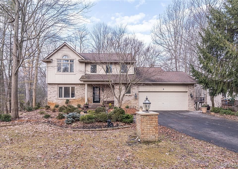 1st image of 500 Woodcreek Ct
