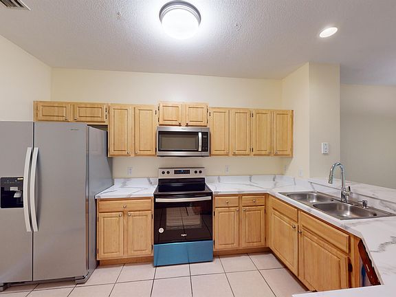 4th image of 3750 Silver Bluff Boulevardunit #802