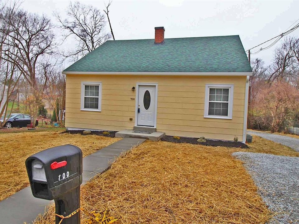 1st image of 700 Greenwood Ct