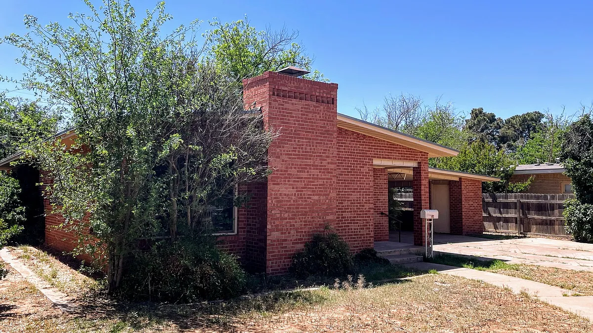 Building Photo - 803 N 18th St