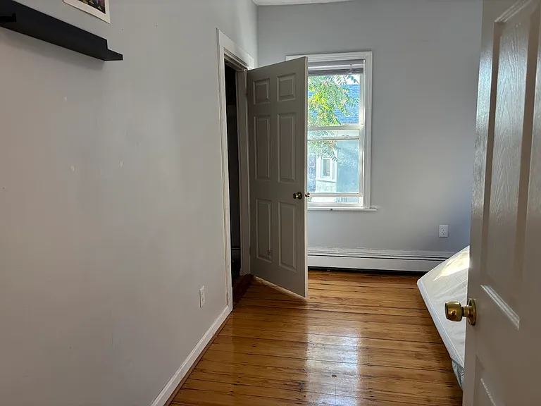212 Boylston St #3 — Photo 4
