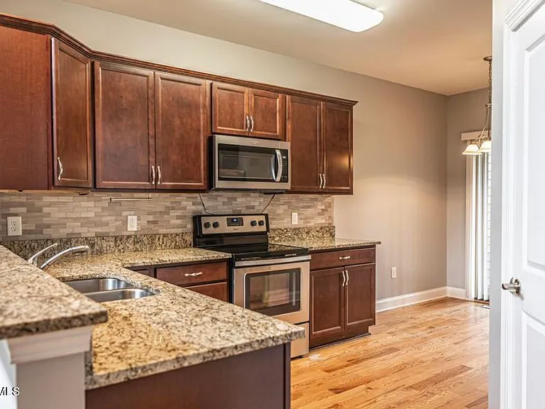 14 Cypress Cir — Photo 10