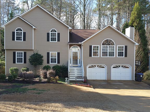 Stunning curb appeal!
