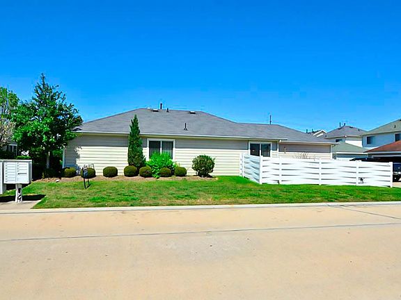 2nd image of 20616 Patriot Park Ln
