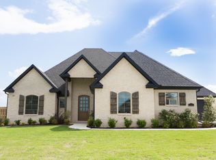 2499 Brookwater Ln, Fayetteville, AR 72703