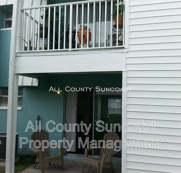 7450 35th St N #901 — Photo 2