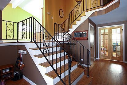 2nd image of 3927 Enfield Ave