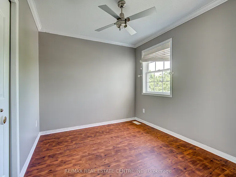 5 Tulip Dr — Photo 32