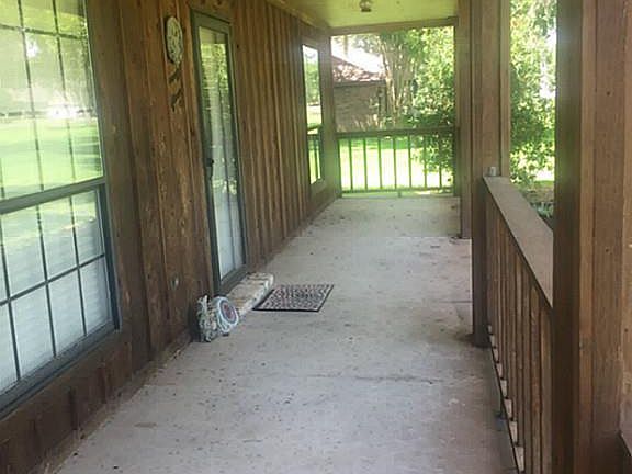 3rd image of 2015 Wildwood Dr