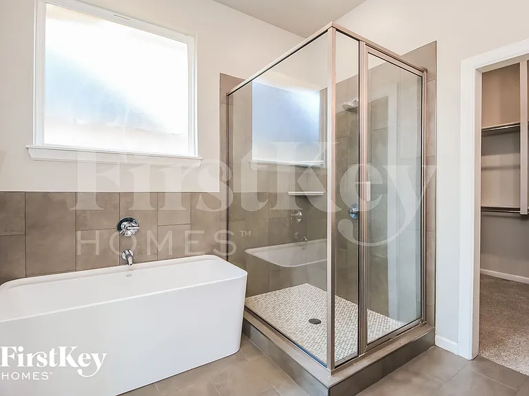 15901 Aparados Way — Photo 10
