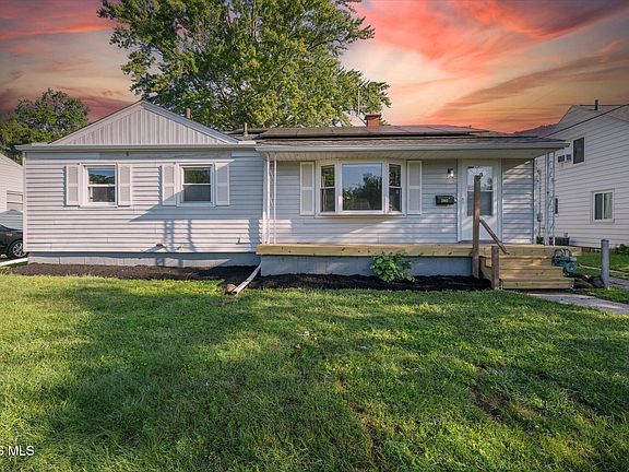 4th image of 2902 Claredale Rd