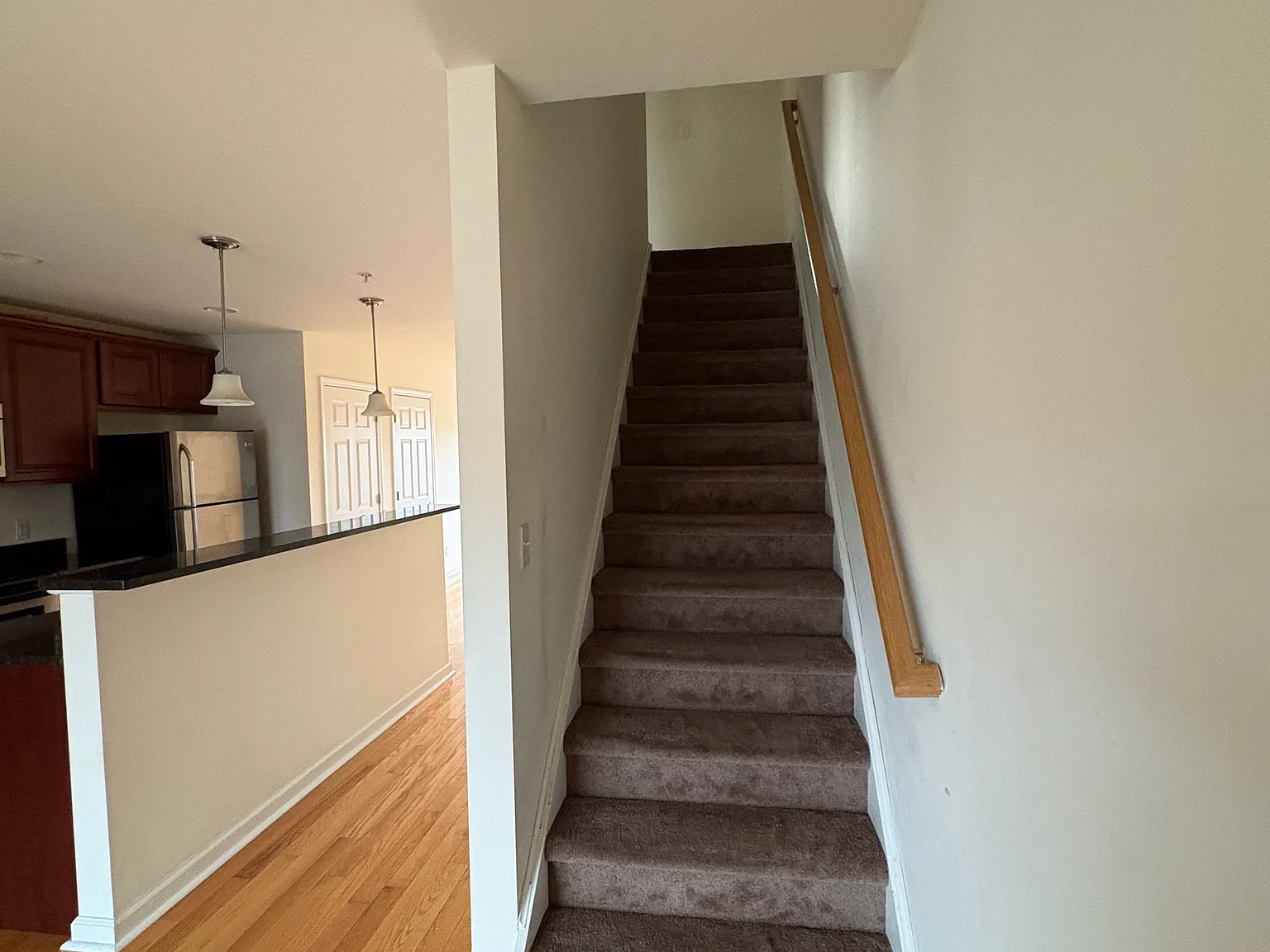 3 bed, 2.5 bath, $1,900 — Photo 3