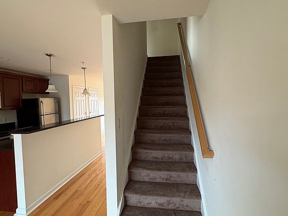 3rd image of 1013 Barrett St #1013