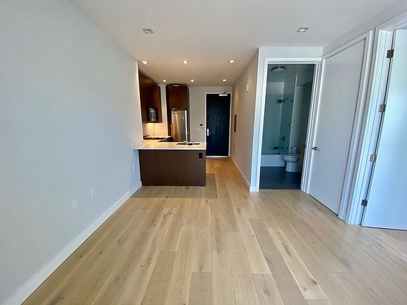 4th image of 468 Clementina St #404