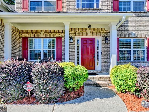 2nd image of 830 Wisteria View Ct