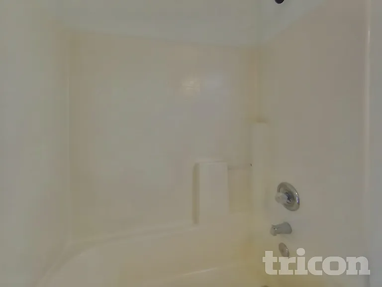 857 E Saragosa St — Photo 7